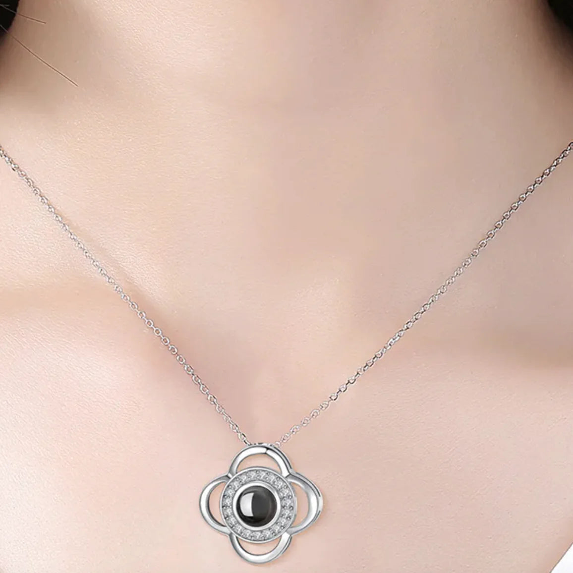 Metal Gül Takı Hediye Kutusu Kolye